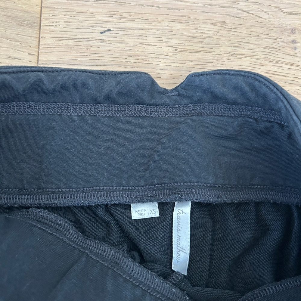 Travis Matthew Black Joggers - image 4